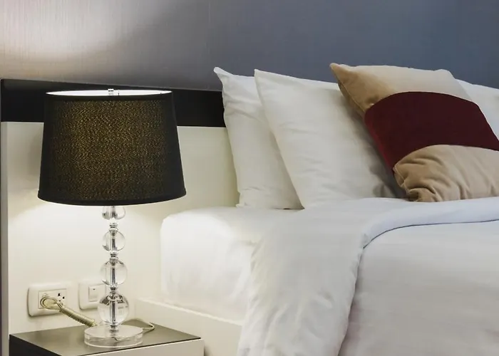 Beverly 33 Serviced By Prompt Aparthotel 3*