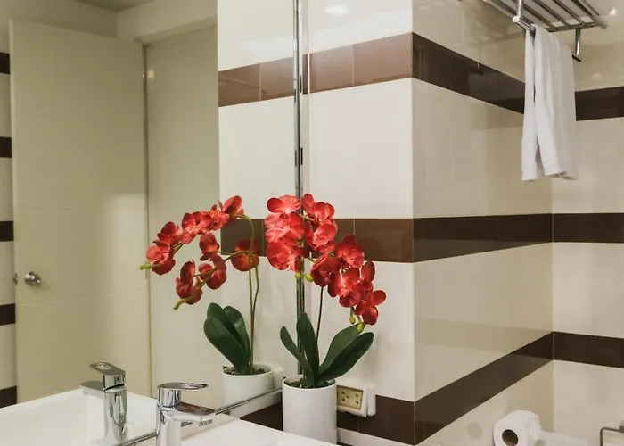 Aparthotel Beverly 33 Serviced By Prompt 3*