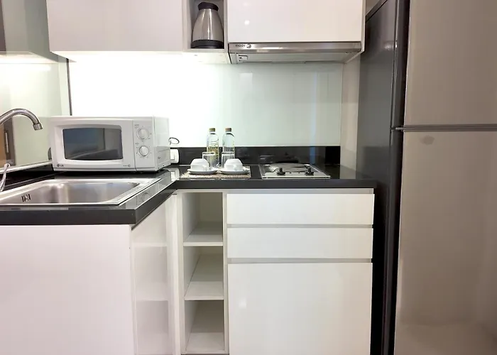 Apartahotel Beverly 33 Serviced By Prompt 3*